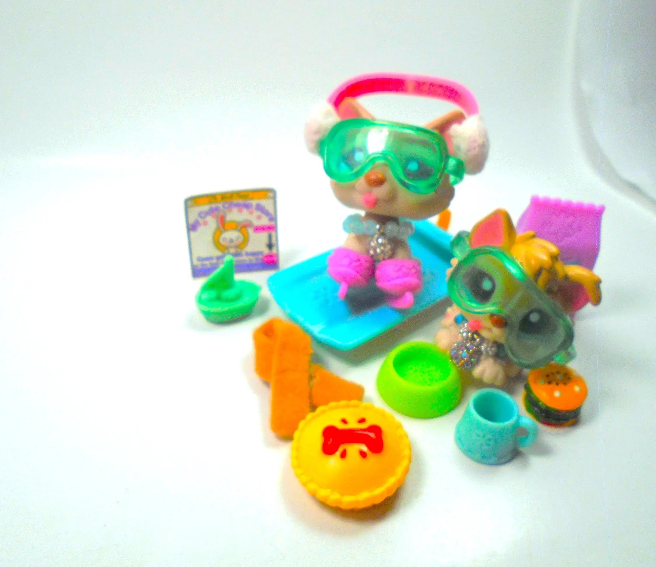 Littlest Pet Shop Doberman #92 with accessories