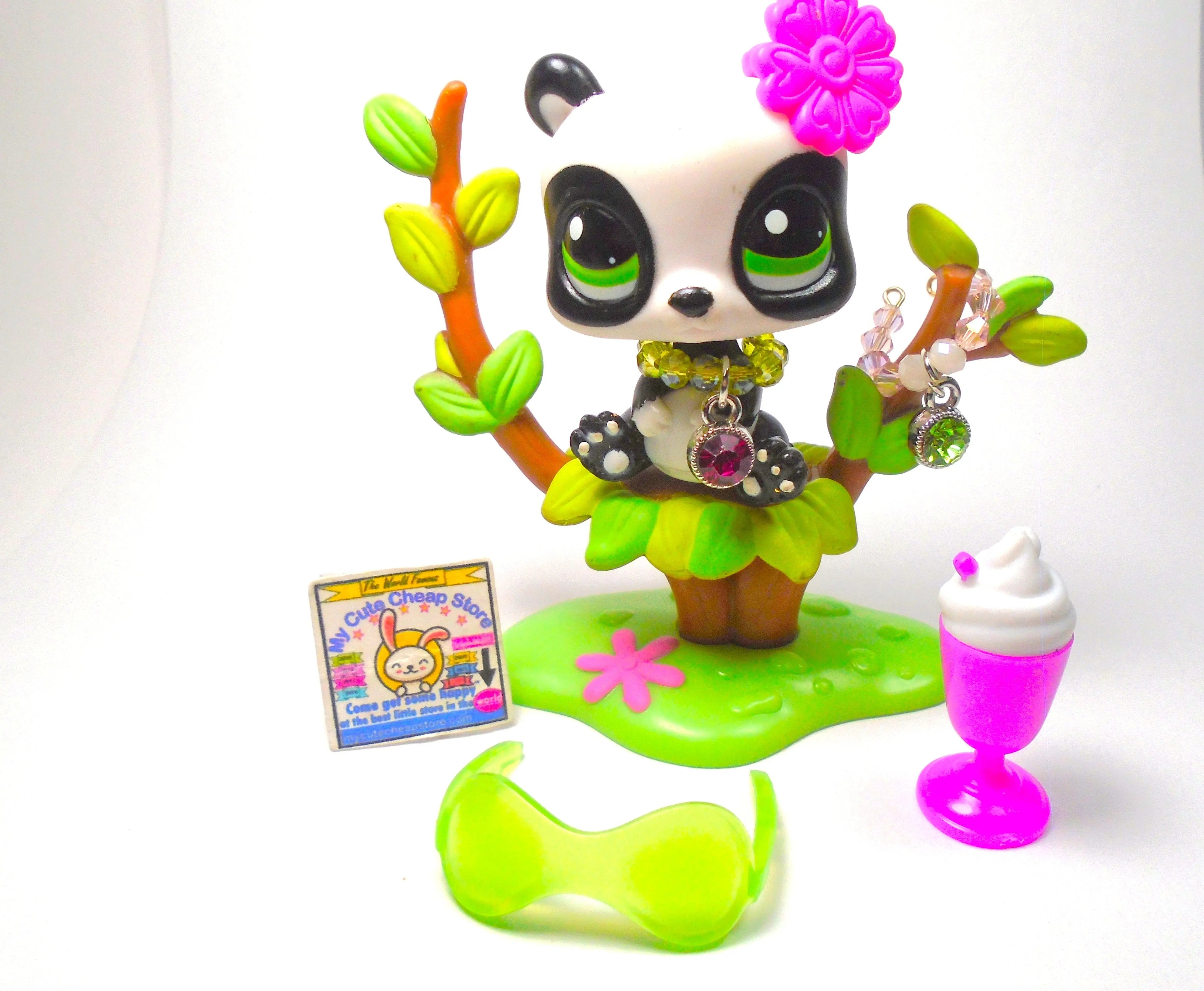 Littlest Pet Shop Crouching cat #2576 with accessories