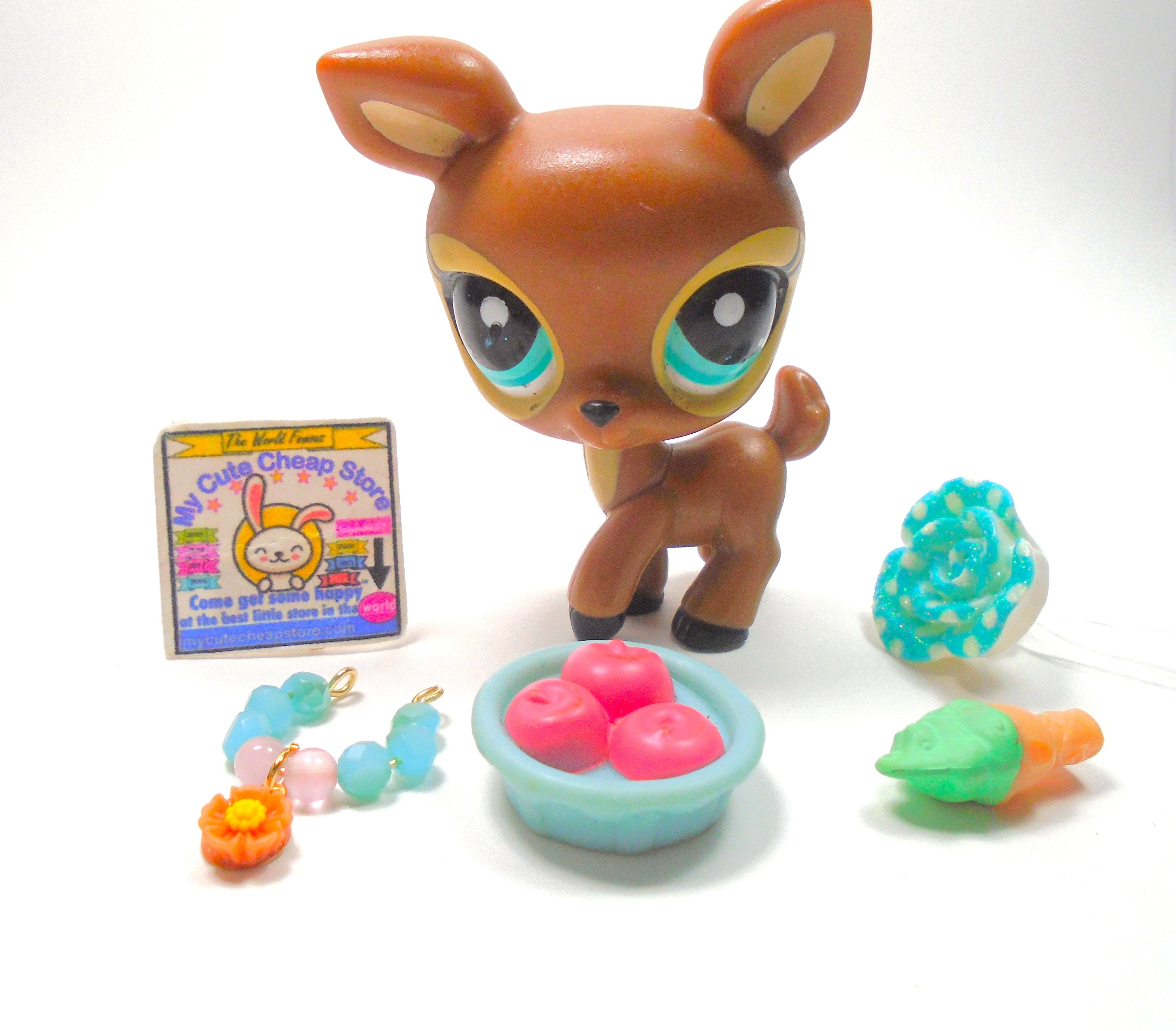 Littlest Pet Shop Swan #1734 with accessory